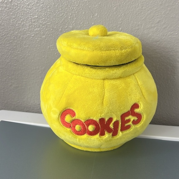 Sesame Street Cookie Monster Plush Puppet in Cookie Jar 2019 - Picture 6 of 6